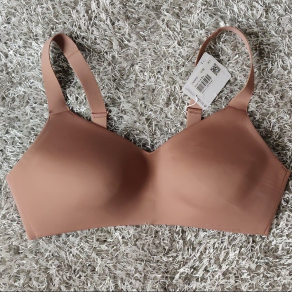 NWT Lululemon Hold True Bra 34C